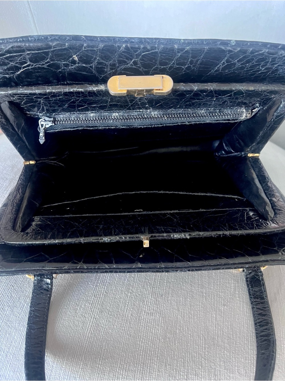 Vintage Genuine Black Alligator Leather Top Handle Handbag | Structured Frame - Picture 7 of 9